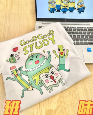 文化衫定制-文化衫也能潮出圈!打造公司专属“多面手”T恤 多场景穿搭-文化衫也能潮出圈!打造公司专属“多面手”T恤